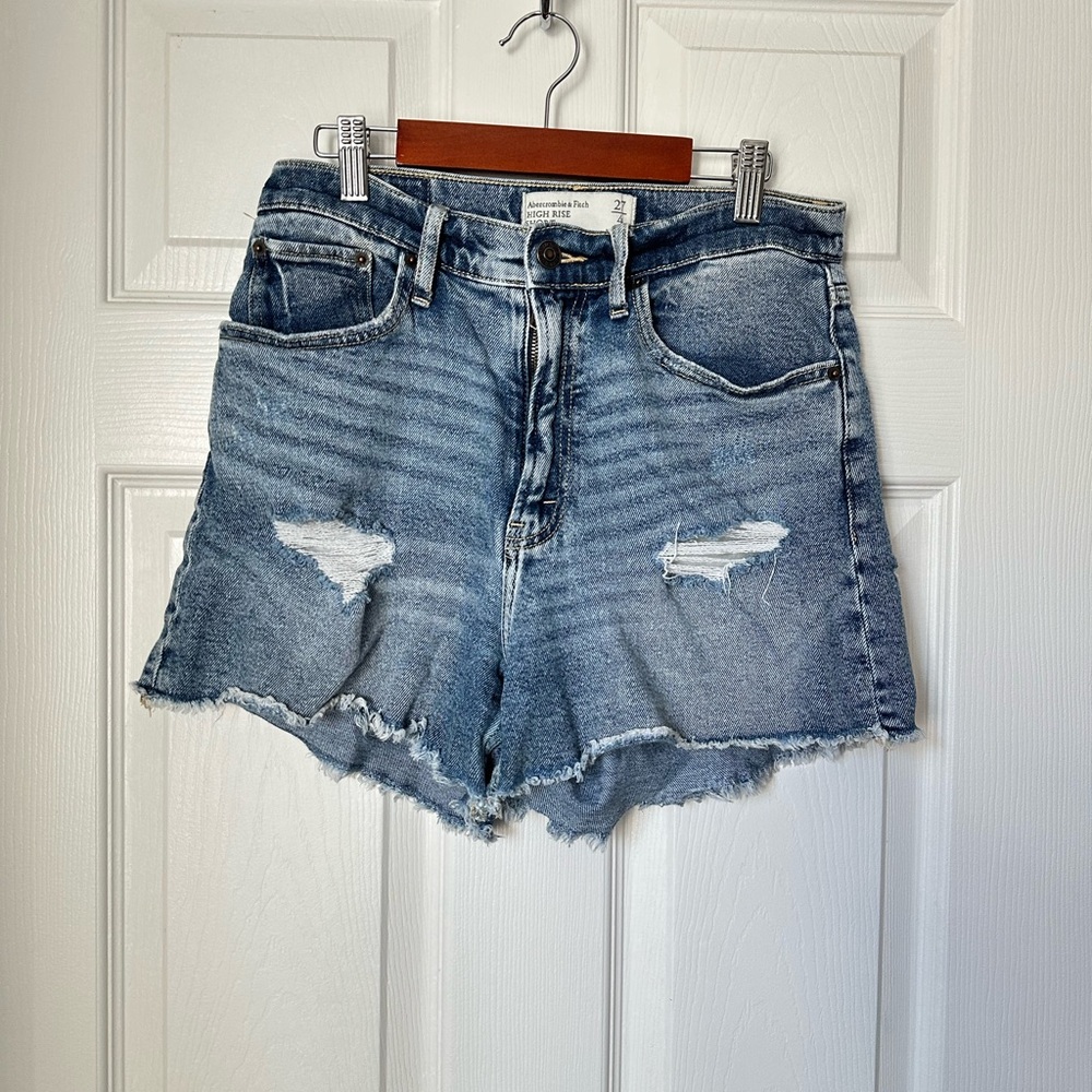 A&F High Rise Shorts (Curve Love)